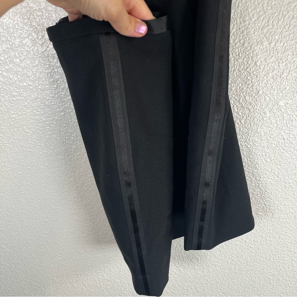 Alessandro Dell'Acqua Black Mini Skirt with Front Ruffle Panel 40 - Picture 5 of 8